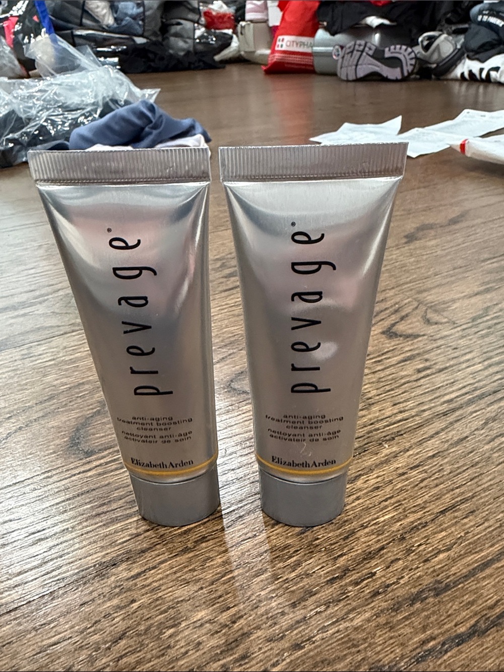 Elizabeth Arden Prevage Anti-Aging Cleanser - Silver with Yellow Accent